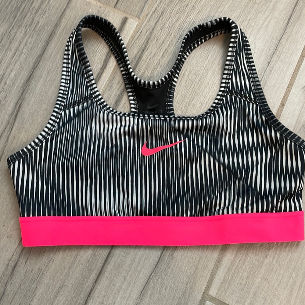 Girls Nike Sports Bra